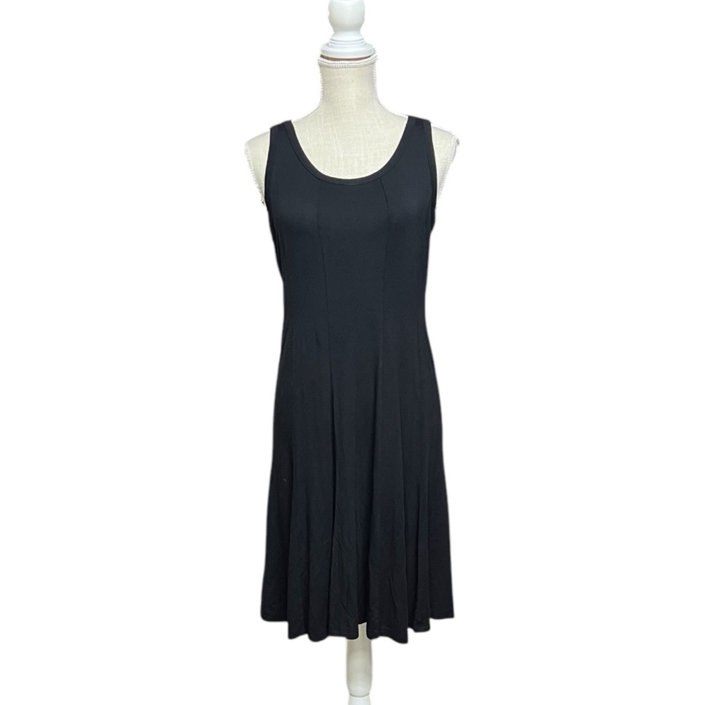 Cute‎ black sleeveless cotton dress